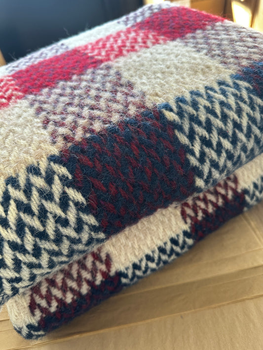 British Welsh Wool Check Throw Blanket, Recycled 100%