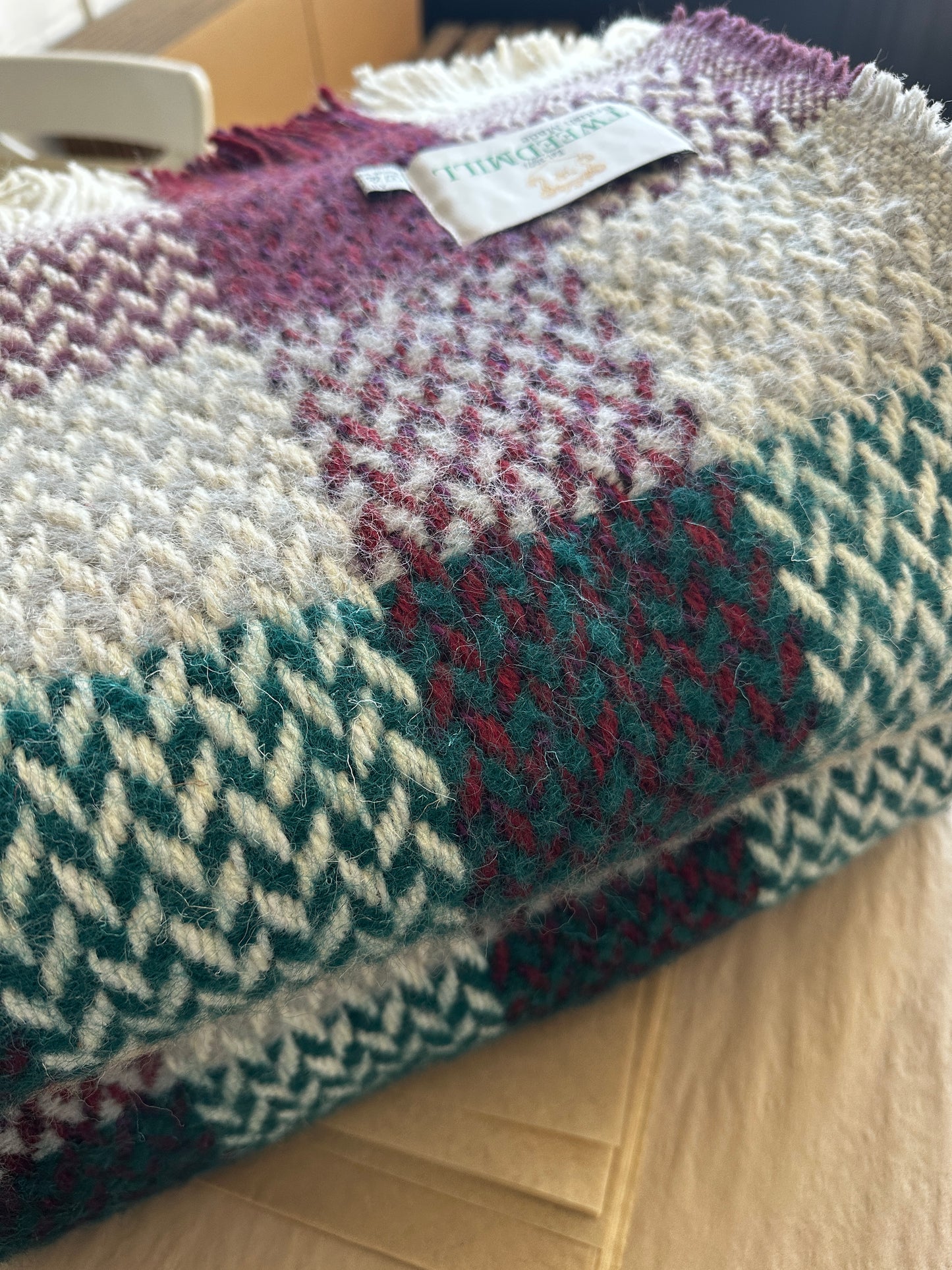 British Welsh Wool Check Throw Blanket, Recycled 100%