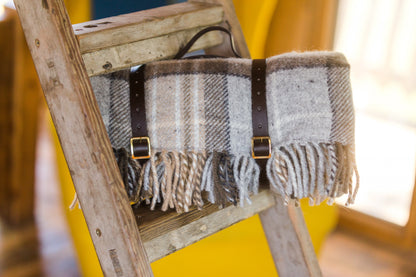 Polo-Picknickdecke, Fischgrätenmuster, Vintage/Braun mit Lederriemen – wunderschöne Tweedmill